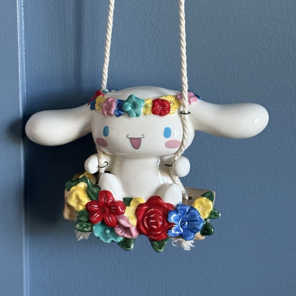 Blue Sky Clayworks Cinnamoroll Garden Swinger Hello Kitty Sanrio Goldminc 2024